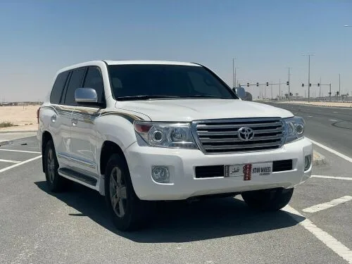 Toyota Land Cruiser 2011 — MzadQatar