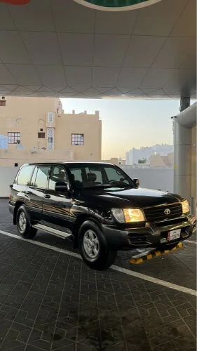 Toyota Land Cruiser 2001 — MzadQatar