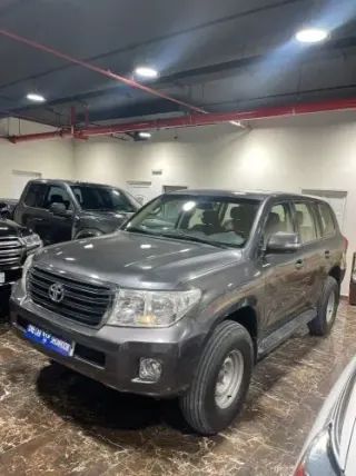 Toyota Land Cruiser 2012 — MzadQatar