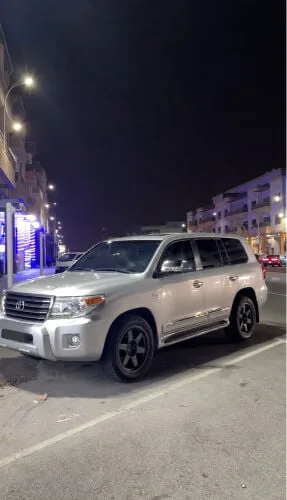 Toyota Land Cruiser 2013 — MzadQatar