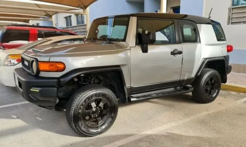 Toyota FJ Cruiser 2009 — MzadQatar