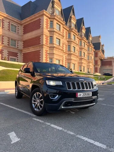 Jeep Grand Cherokee 2015 — MzadQatar