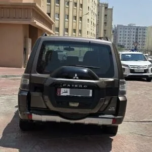 Mitsubishi Pajero 2015 — MzadQatar