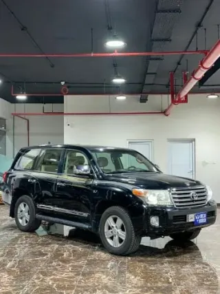 Toyota Land Cruiser 2013 — MzadQatar