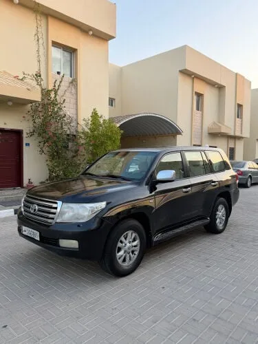 Toyota Land Cruiser 2010 — MzadQatar