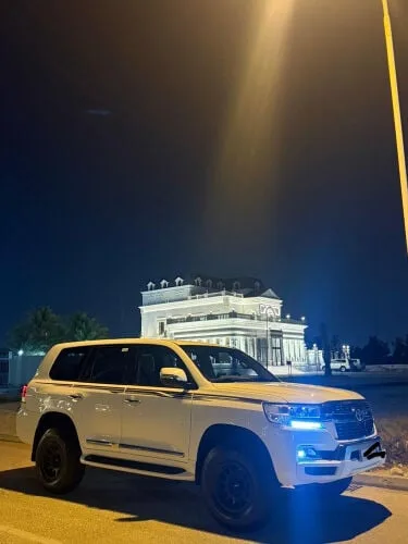 Toyota Land Cruiser 2009 — MzadQatar