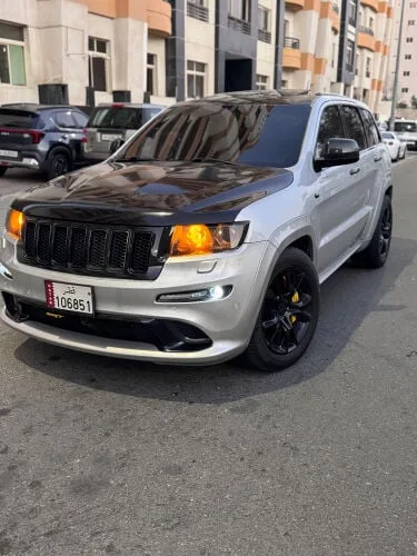 Jeep Grand Cherokee 2012 — MzadQatar