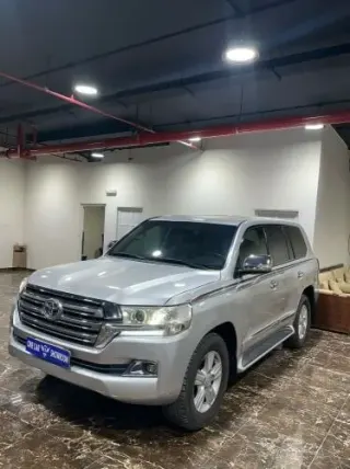 Toyota Land Cruiser 2015 — MzadQatar