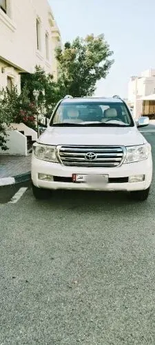 Toyota Land Cruiser 2010 — MzadQatar