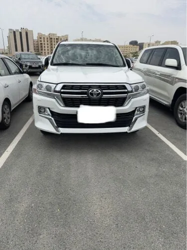 Toyota Land Cruiser 2020 — MzadQatar