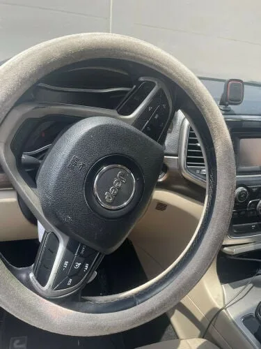 Jeep Grand Cherokee 2014 — MzadQatar