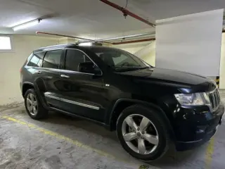 Jeep Grand Cherokee 2012 — MzadQatar