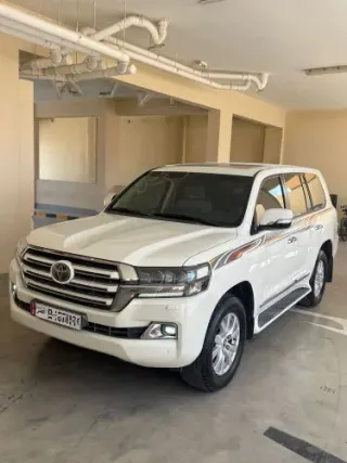 Toyota Land Cruiser 2016 — MzadQatar