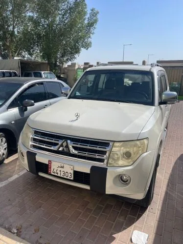 Mitsubishi Pajero 2010 — MzadQatar