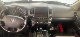 Toyota Land Cruiser 2010 — MzadQatar