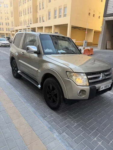 Mitsubishi Pajero 2010 — MzadQatar