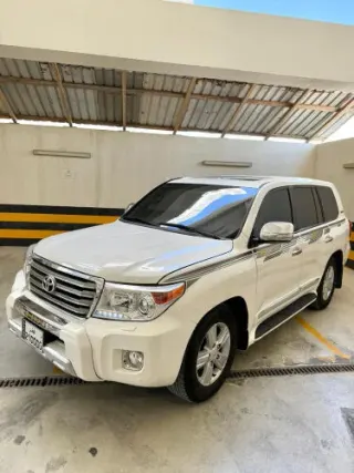 Toyota Land Cruiser 2016 — MzadQatar