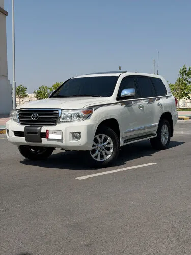 Toyota Land Cruiser 2015 — MzadQatar