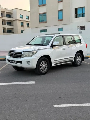 Toyota Land Cruiser 2012 — MzadQatar