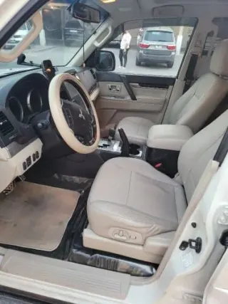 Mitsubishi Pajero 2010 — MzadQatar