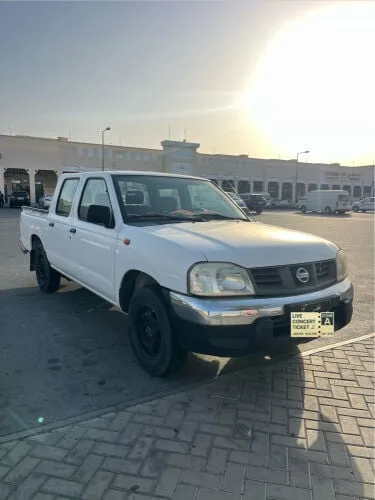 Nissan Pickup 2015 — MzadQatar