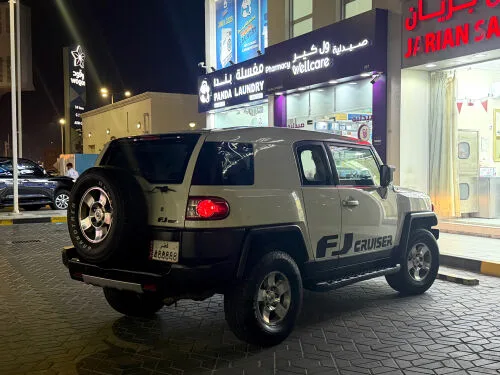 Toyota FJ Cruiser 2010 — MzadQatar