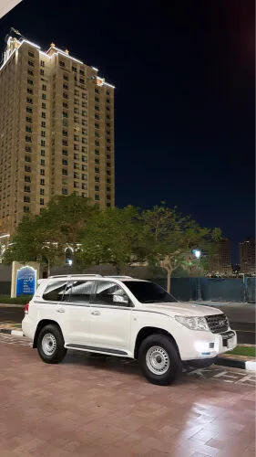 Toyota Land Cruiser 2008 — MzadQatar