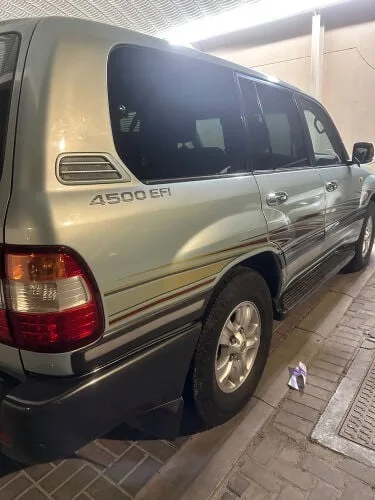 Toyota Land Cruiser 2006 — MzadQatar