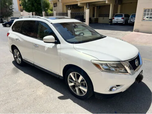 Nissan Pathfinder 2014 — MzadQatar