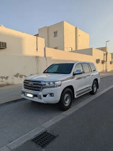 Toyota Land Cruiser GX 2025 — MzadQatar