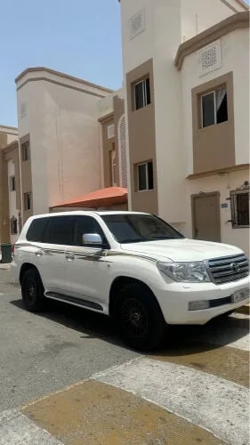 Toyota Land Cruiser 2009 — MzadQatar