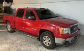 GMC Sierra 2011 — MzadQatar