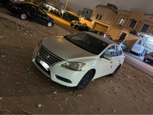 Nissan Sentra 2013 — MzadQatar
