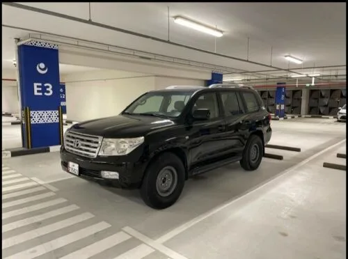 Toyota Land Cruiser 2011 — MzadQatar