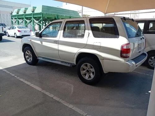 Nissan Pathfinder 2004 — MzadQatar