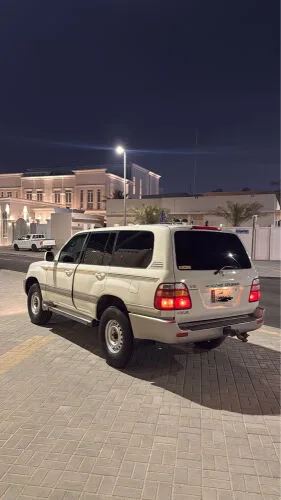 Toyota Land Cruiser 1999 — MzadQatar