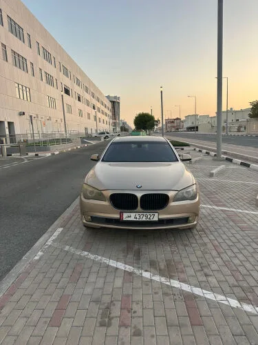 BMW 7 Series 2010 — MzadQatar