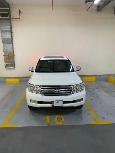 Toyota Land Cruiser 2010 — MzadQatar