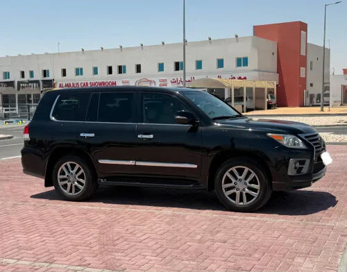 Lexus LX 2015 — MzadQatar