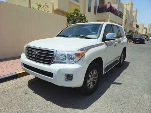 Toyota Land Cruiser 2009 — MzadQatar