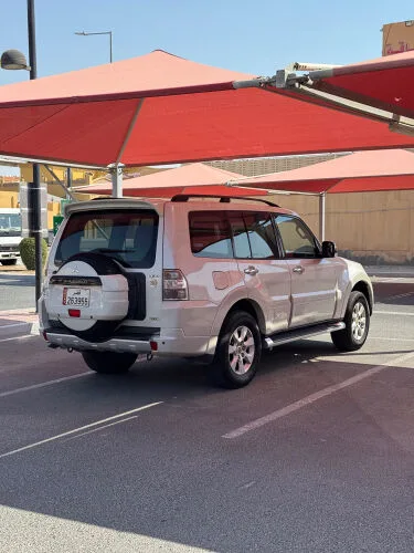 Mitsubishi Pajero 2012 — MzadQatar