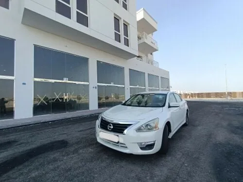 Nissan Altima 2015 — MzadQatar
