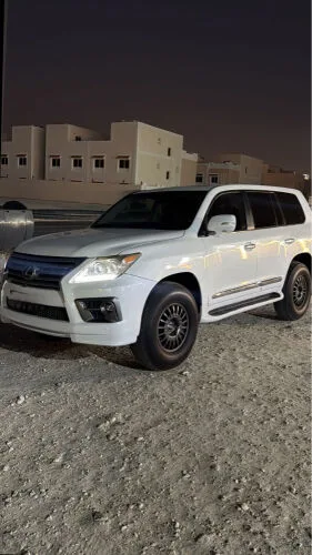 Lexus LX 2008 — MzadQatar