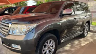 Toyota Land Cruiser 2010 — MzadQatar