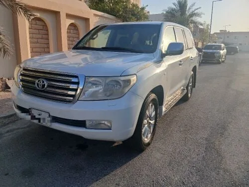 Toyota Land Cruiser 2008 — MzadQatar