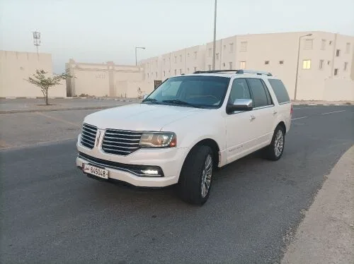 Lincoln Navigator 2016 — MzadQatar