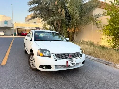 Mitsubishi Galant 2010 — MzadQatar
