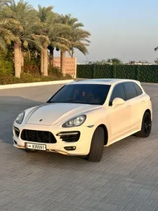 Porsche Cayenne 2011 — MzadQatar
