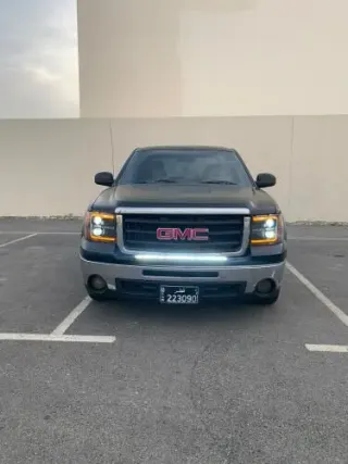 GMC Sierra 2011 — MzadQatar