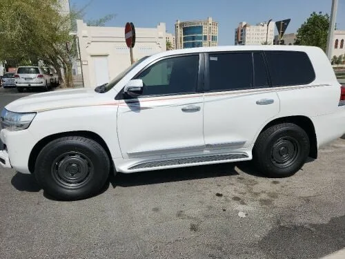 Toyota Land Cruiser 2018 — MzadQatar